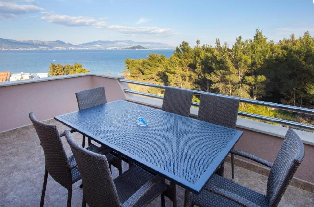 Apartments Panorama With Seasonal Pool Slatine Exterior foto
