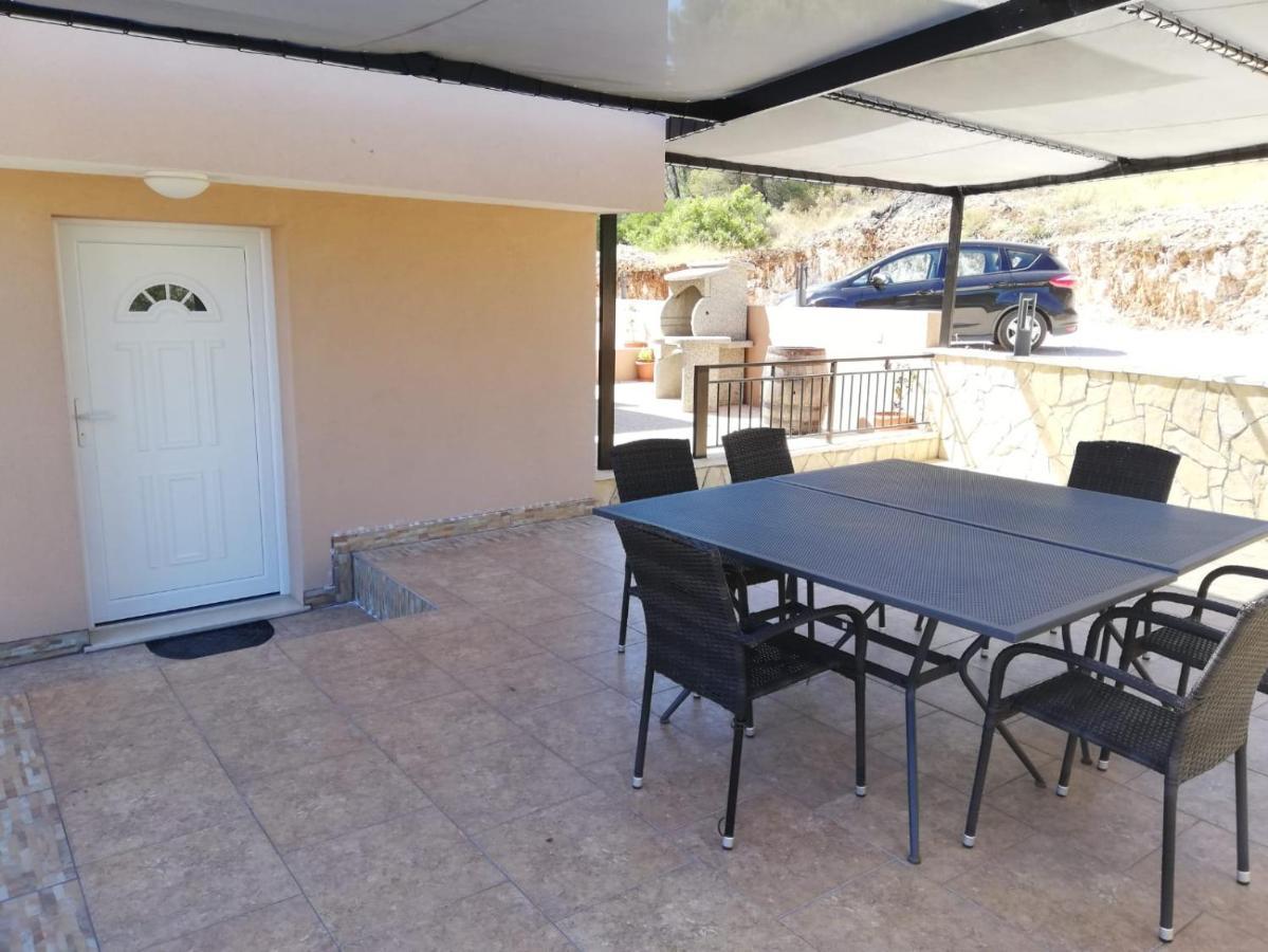 Apartments Panorama With Seasonal Pool Slatine Exterior foto